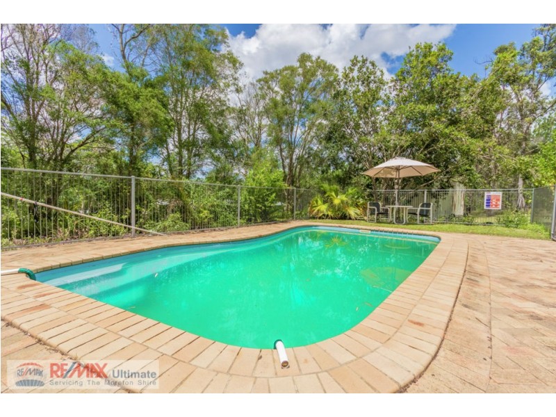 219-221 Ironbark Drive, Woodford QLD 4514