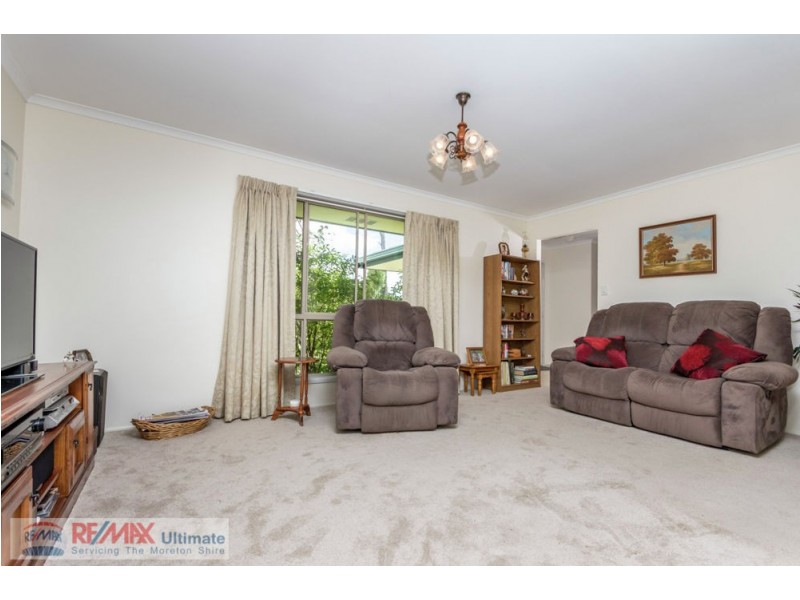 219-221 Ironbark Drive, Woodford QLD 4514