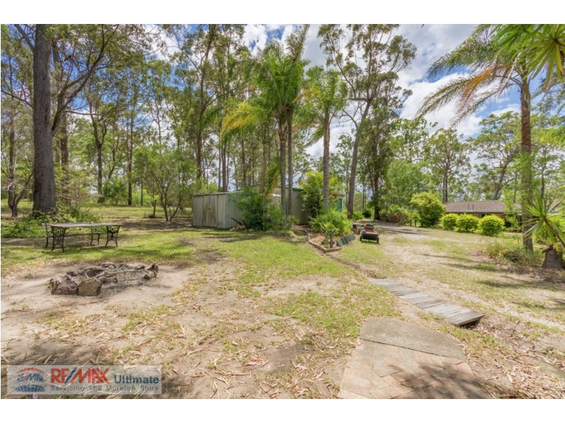 219-221 Ironbark Drive, Woodford QLD 4514