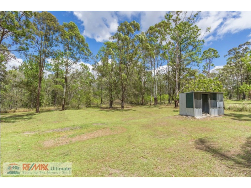 219-221 Ironbark Drive, Woodford QLD 4514
