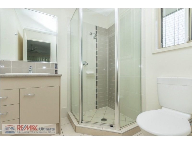 16 Bangalow Street, Morayfield QLD 4506
