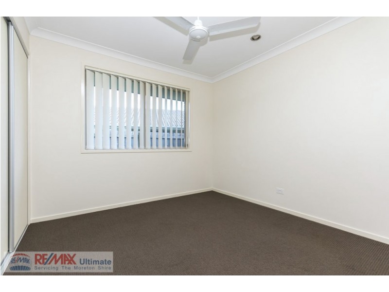 16 Bangalow Street, Morayfield QLD 4506