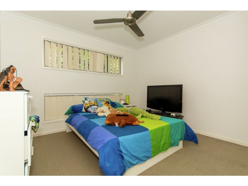 15 Stirling Esplanade, Griffin QLD 4503