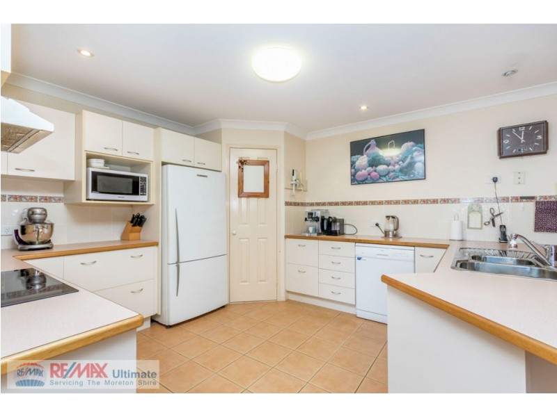 30 Wimbledon Drive, Morayfield QLD 4506