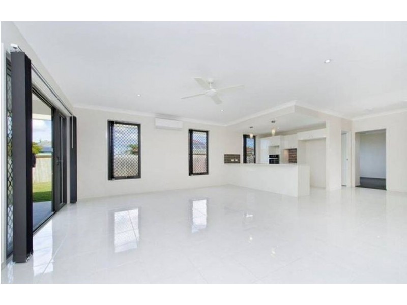 82 Hodgeskin Street, Caboolture QLD 4510