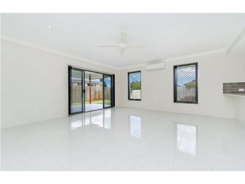 82 Hodgeskin Street, Caboolture QLD 4510
