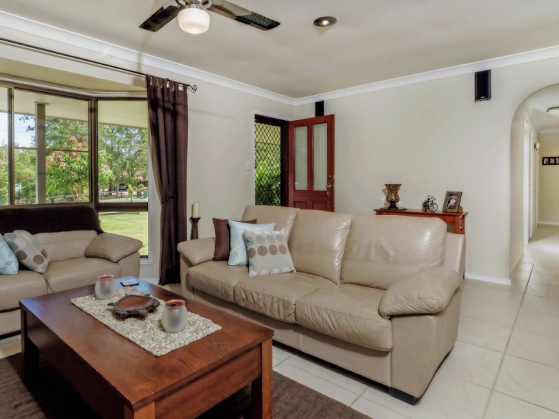 9-11 Cashmere Place, Morayfield QLD 4506