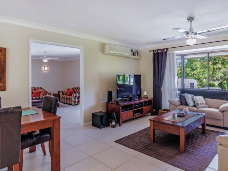 9-11 Cashmere Place, Morayfield QLD 4506