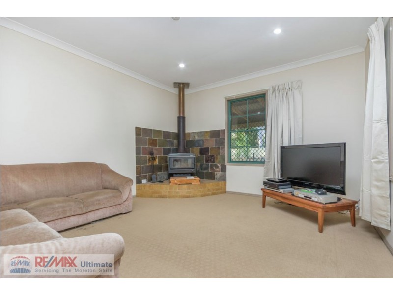 307 Oakey Flat Road, Morayfield QLD 4506