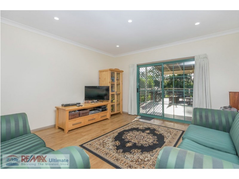307 Oakey Flat Road, Morayfield QLD 4506