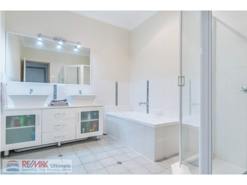 307 Oakey Flat Road, Morayfield QLD 4506