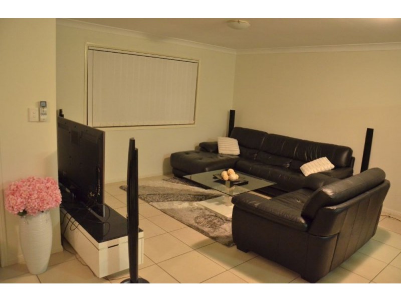 1/63 Higgs Street, Rothwell QLD 4022