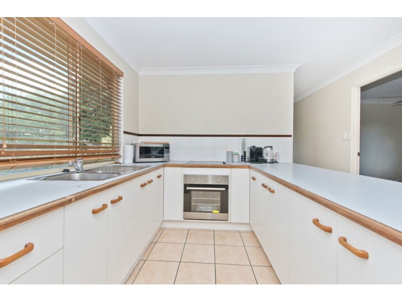 39 Walkers Road, Everton Hills QLD 4053