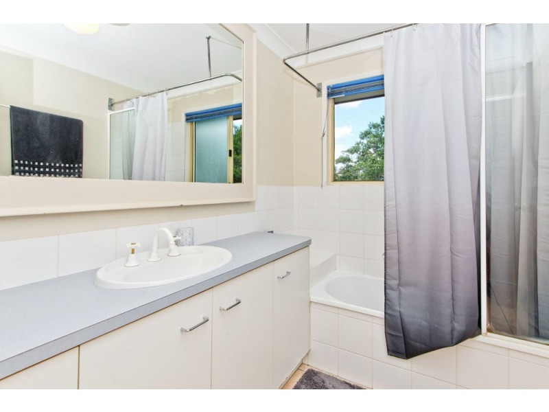 39 Walkers Road, Everton Hills QLD 4053