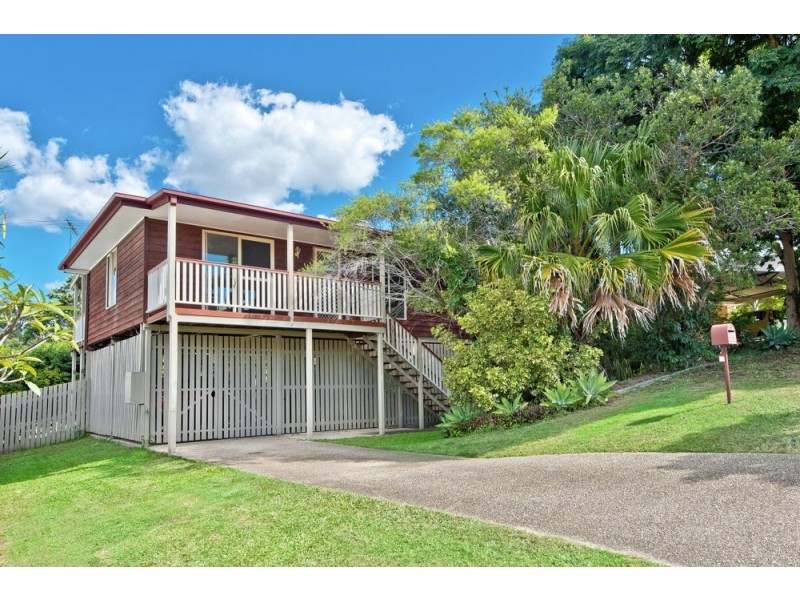 39 Walkers Road, Everton Hills QLD 4053