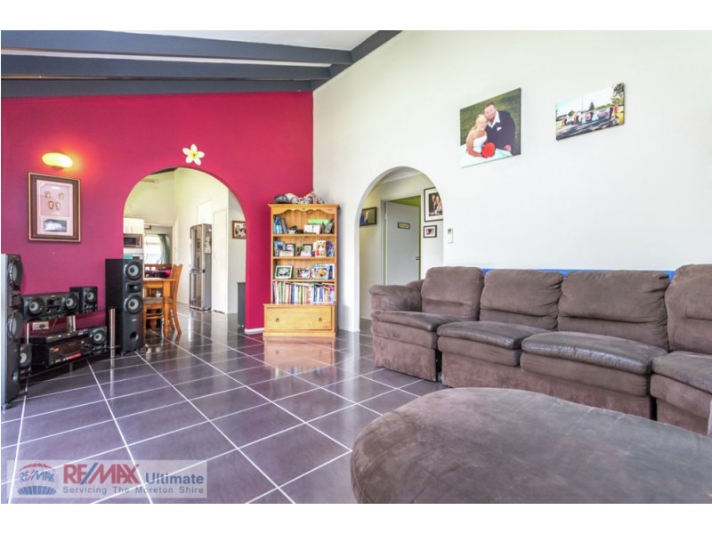 9 Elgata Street, Petrie QLD 4502