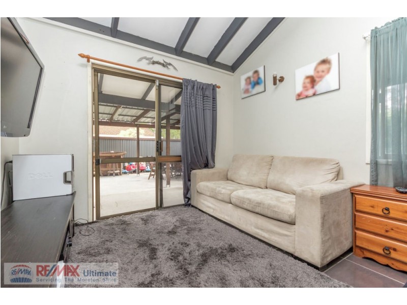 9 Elgata Street, Petrie QLD 4502