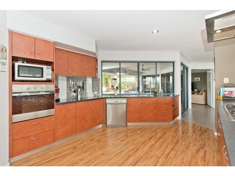 9 Ladners Court, Petrie QLD 4502