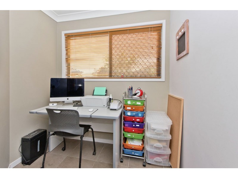 9 Ladners Court, Petrie QLD 4502