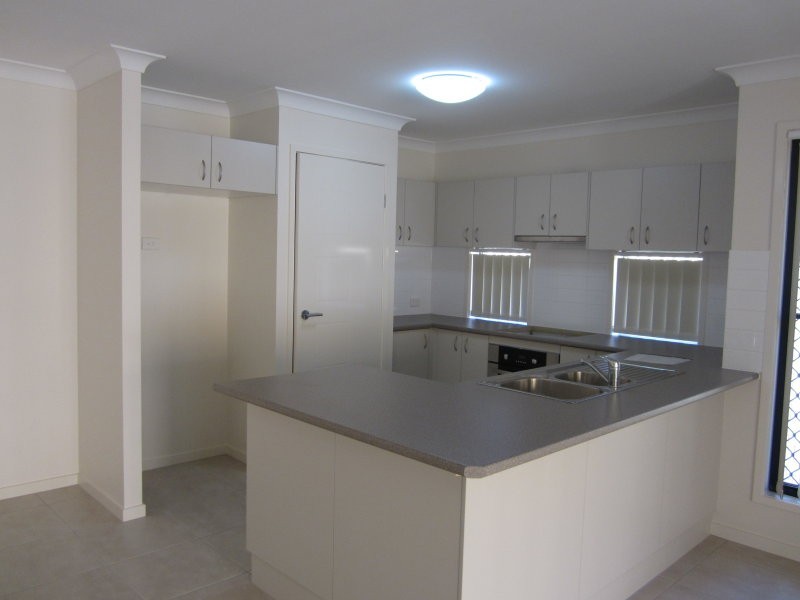 8 Palmer Street, North Lakes QLD 4509