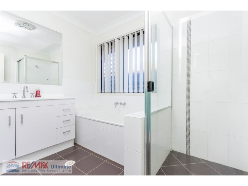 40 Duporth Crescent, Dakabin QLD 4503