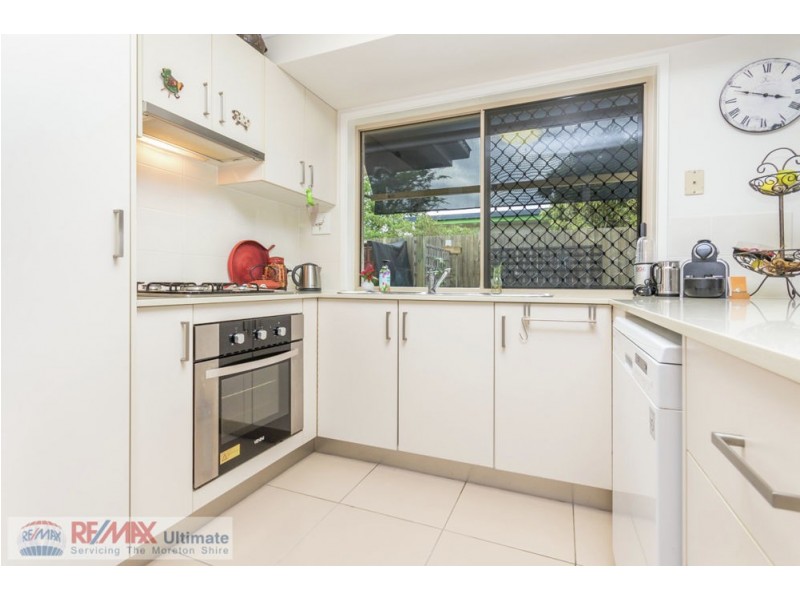 7/12 Second Avenue, Beachmere QLD 4510