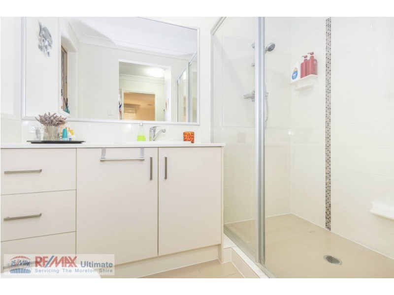 7/12 Second Avenue, Beachmere QLD 4510