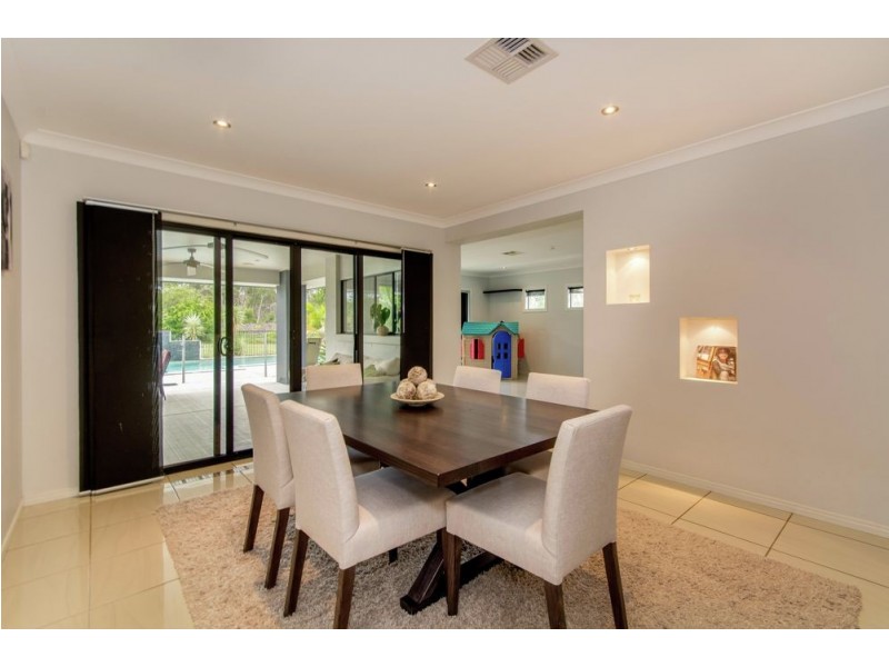 1 Mecklem Court, Ningi QLD 4511