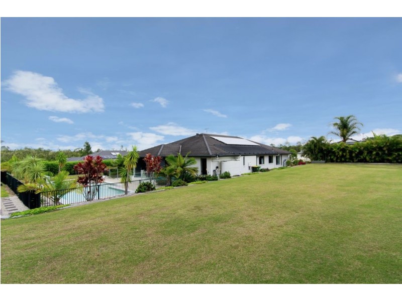 1 Mecklem Court, Ningi QLD 4511