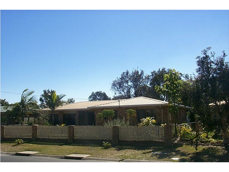 30 Moatah Drive, Beachmere QLD 4510
