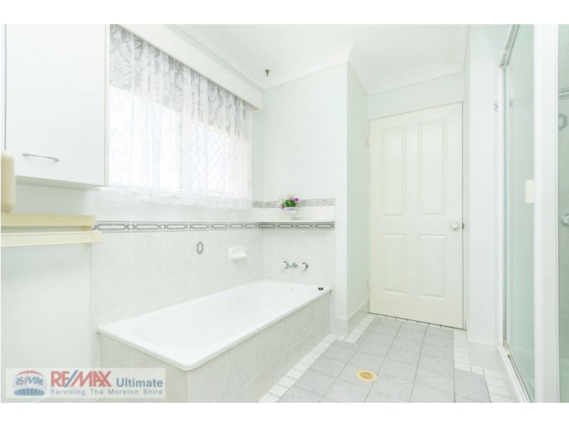 5 Maple Drive, Morayfield QLD 4506