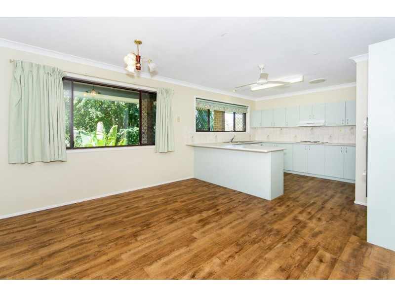 8 Norfolk Esplanade, Caboolture South QLD 4510