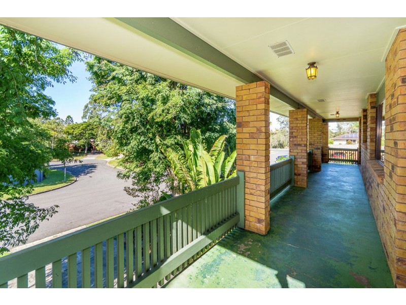 8 Norfolk Esplanade, Caboolture South QLD 4510