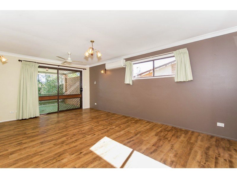 8 Norfolk Esplanade, Caboolture South QLD 4510