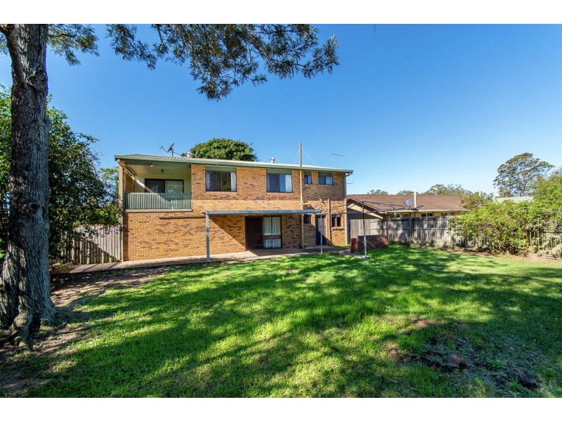 8 Norfolk Esplanade, Caboolture South QLD 4510