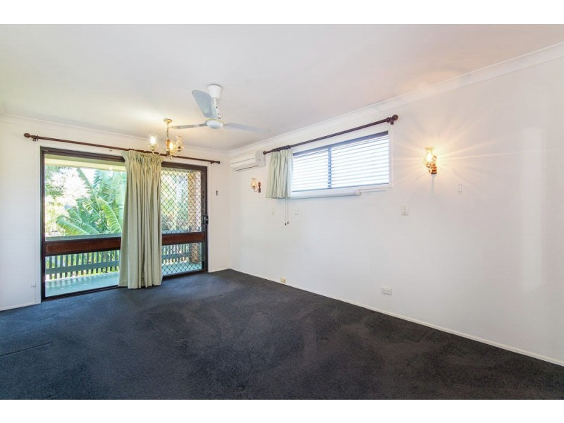 8 Norfolk Esplanade, Caboolture South QLD 4510