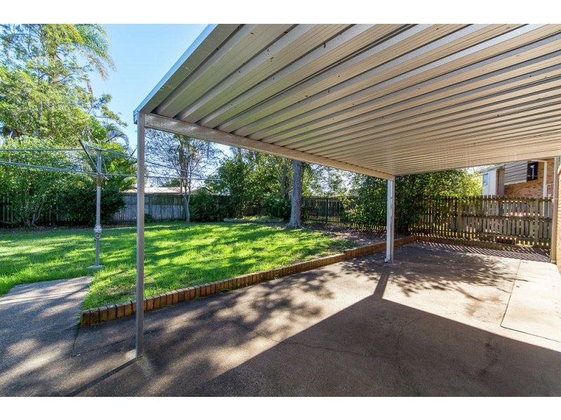 8 Norfolk Esplanade, Caboolture South QLD 4510