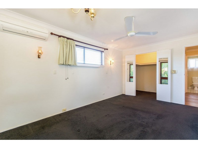 8 Norfolk Esplanade, Caboolture South QLD 4510