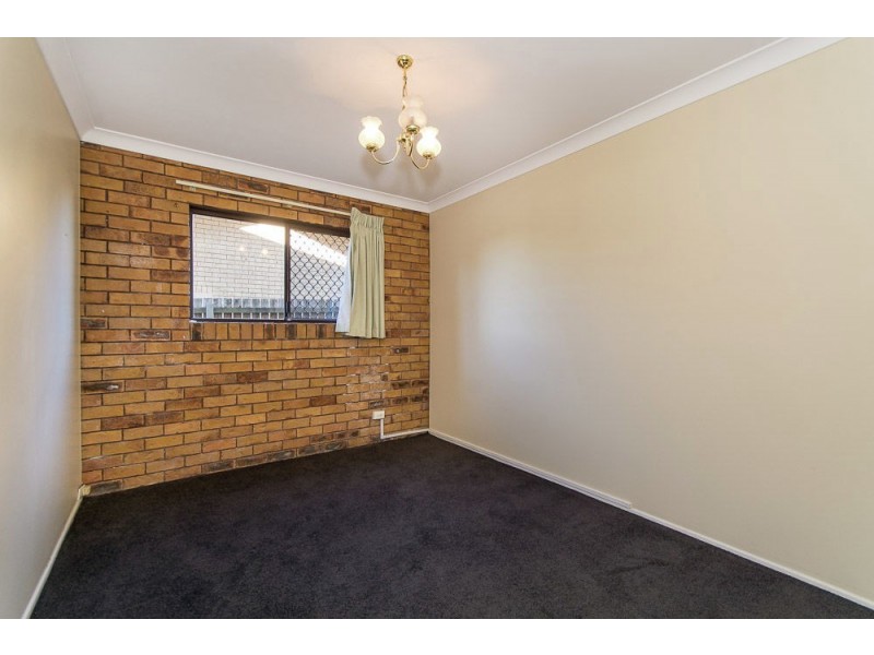 8 Norfolk Esplanade, Caboolture South QLD 4510