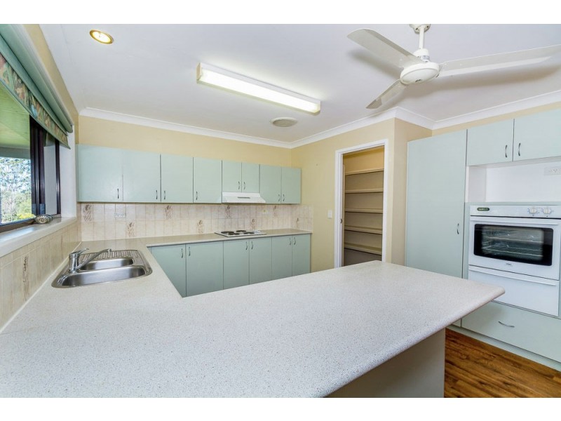 8 Norfolk Esplanade, Caboolture South QLD 4510