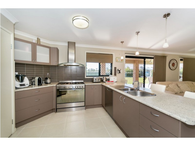 8 Lucy Street, Narangba QLD 4504
