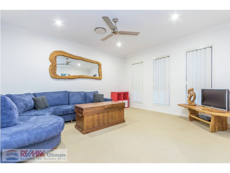 8 Baybreeze Crescent, Murrumba Downs QLD 4503