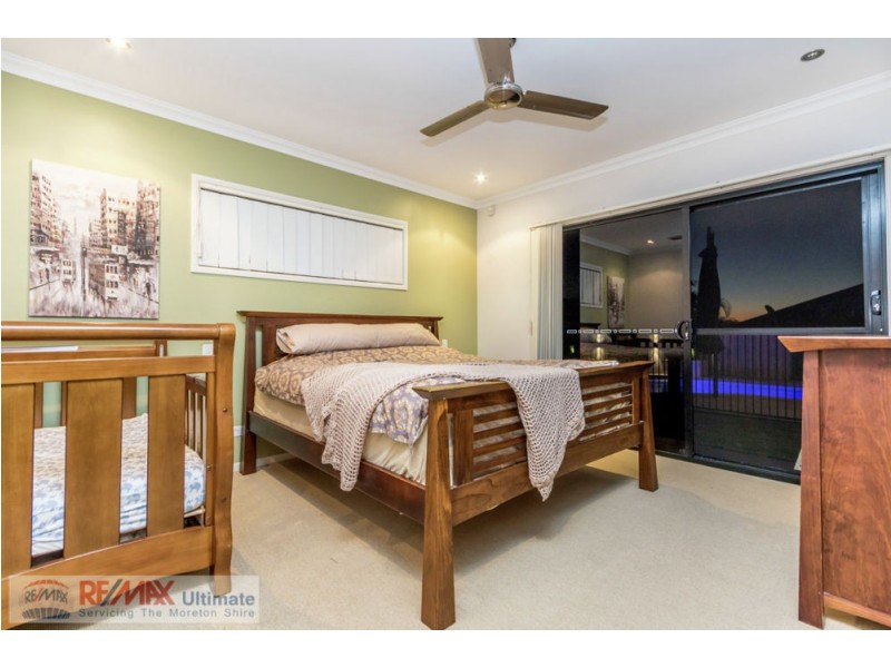 8 Baybreeze Crescent, Murrumba Downs QLD 4503