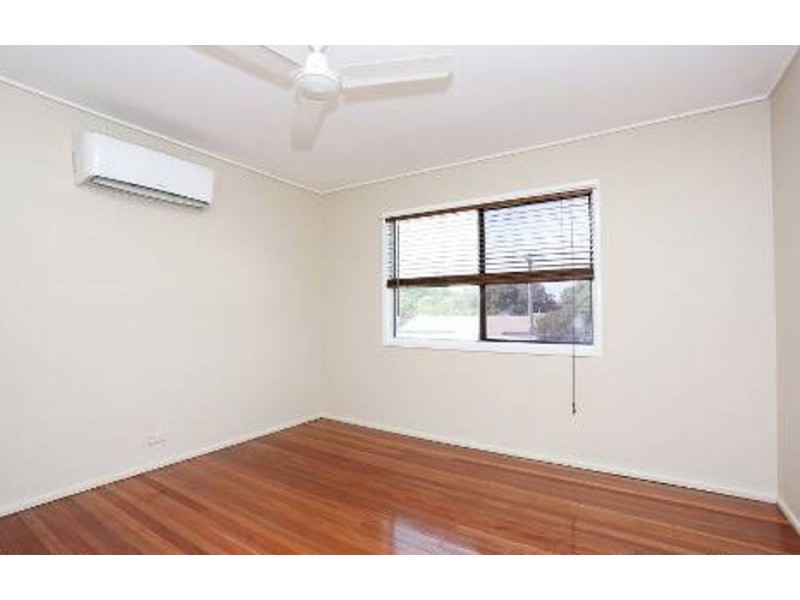 31 Peter Street, Strathpine QLD 4500