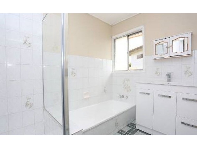 31 Peter Street, Strathpine QLD 4500