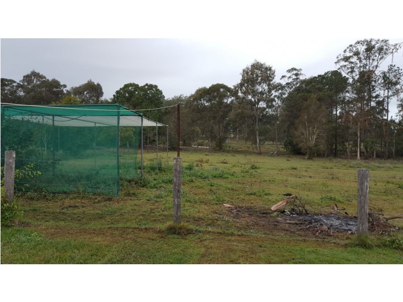 30 Morris Road, Elimbah QLD 4516