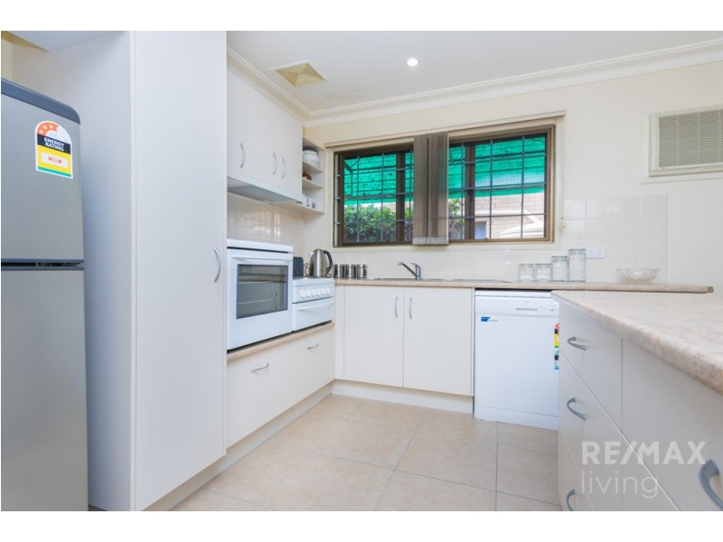 8 Timothy Esp, Beachmere QLD 4510