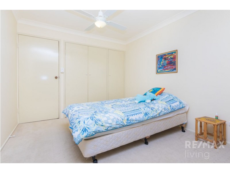 8 Timothy Esp, Beachmere QLD 4510