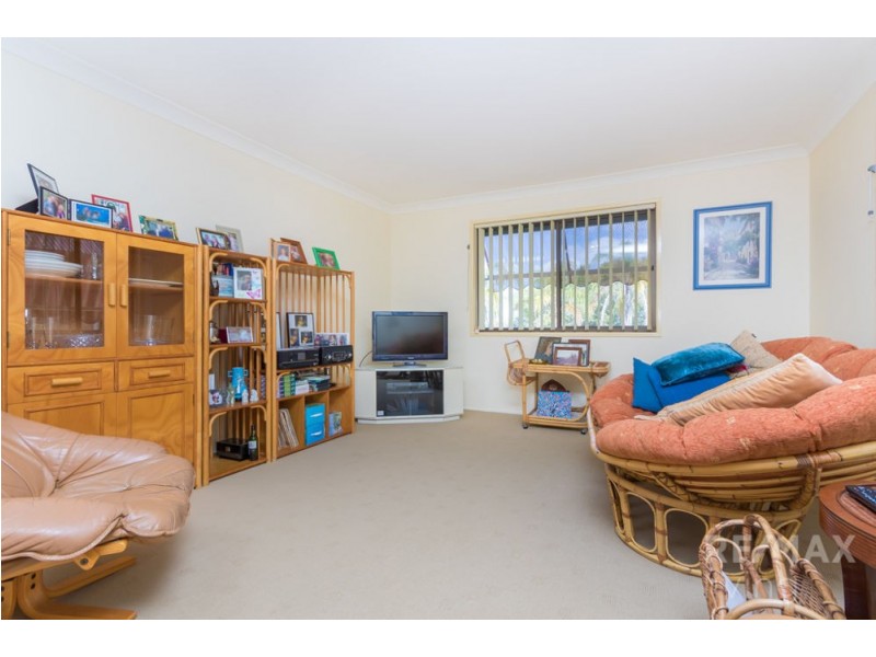 8 Timothy Esp, Beachmere QLD 4510