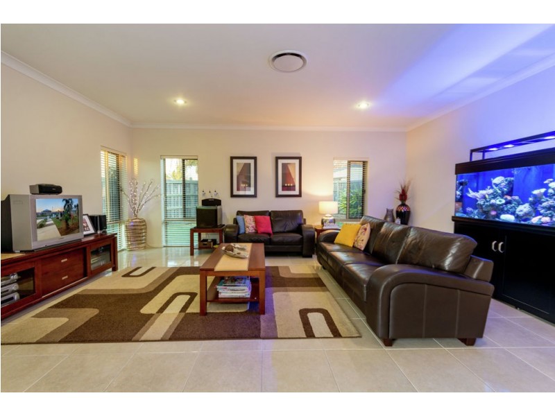10 Orla Court, Murrumba Downs QLD 4503